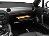  Glove box open photo